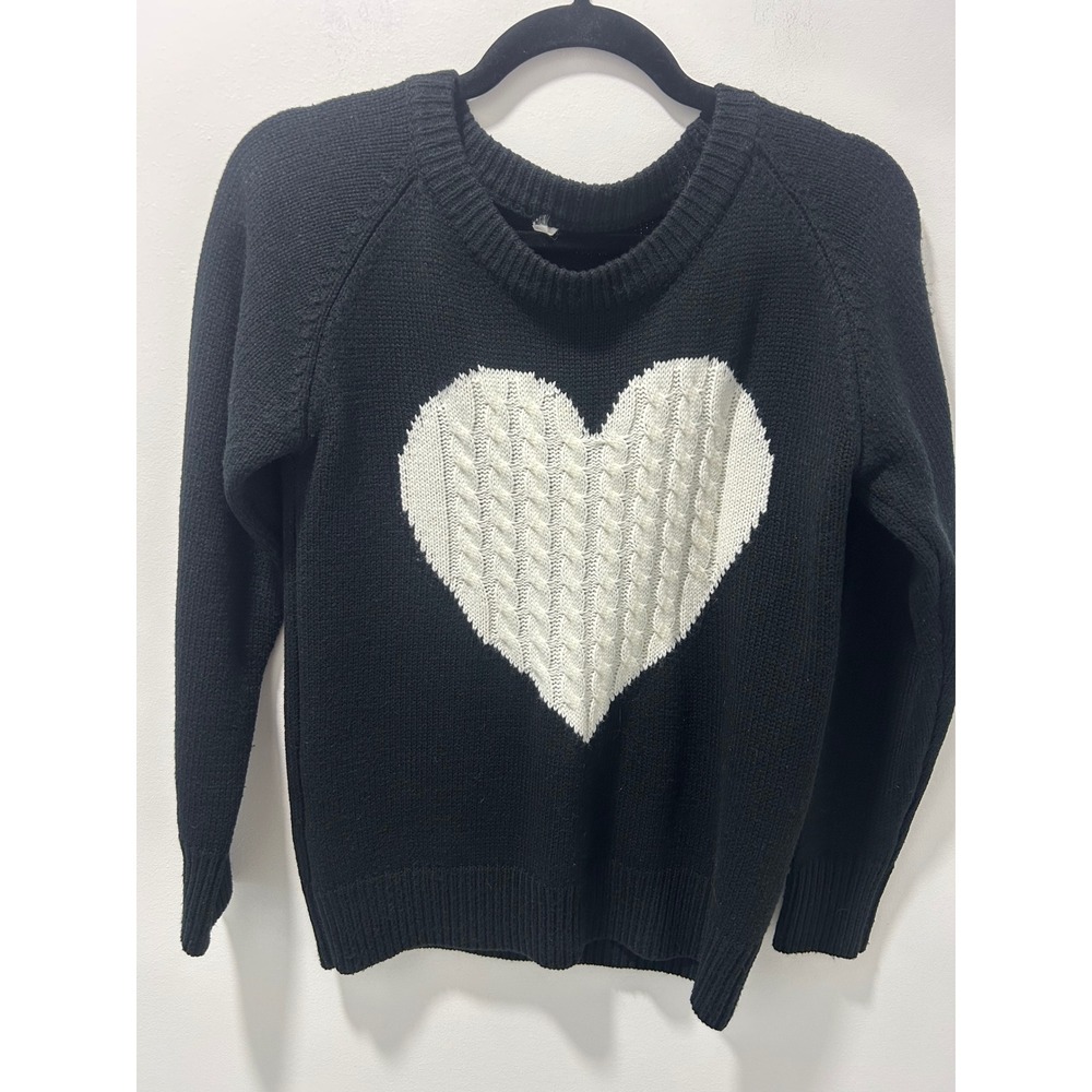Black Heart Cable Knit Sweater Crew Neck Raglan Sleeve Graphic Pullover Small